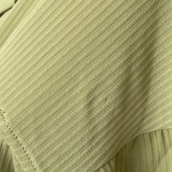 Lumiere New with tags size Medium green office career business blouse button up - Picture 11 of 13